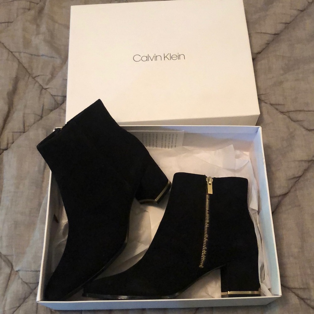 NWT Calvin Klein black suede/gold hardware booties